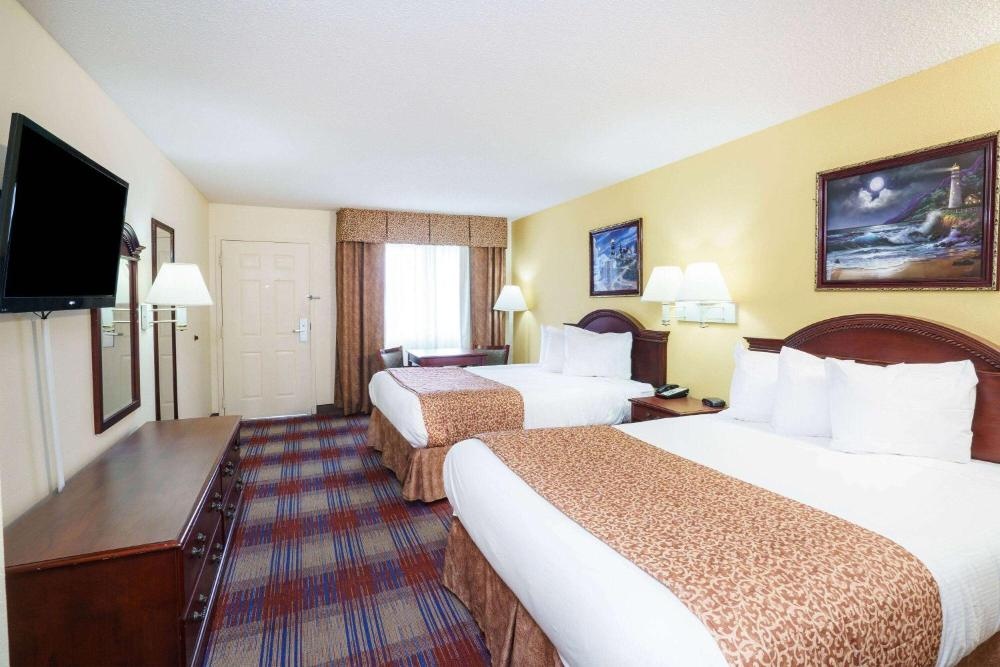 Travelodge by Wyndham Montgomery East Image 15