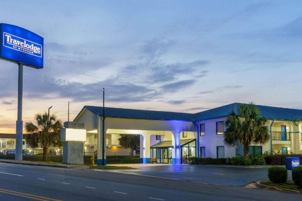 Travelodge by Wyndham Montgomery East image 22